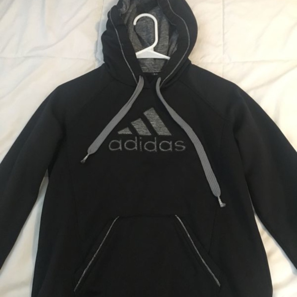Adidas Sweater